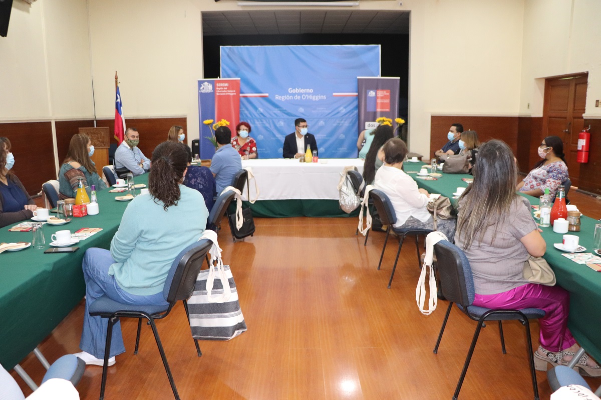 SEREMI DE GOBIERNO DE OHIGGINS CONTINÚA REUNIÉNDOSE CON DIRIGENTES SOCIALES