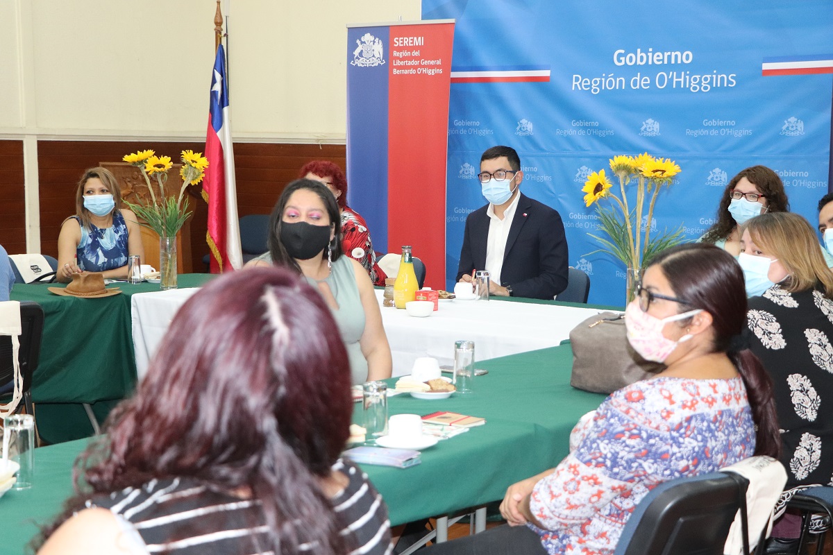 SEREMI DE GOBIERNO DE OHIGGINS CONTINÚA REUNIÉNDOSE CON DIRIGENTES SOCIALES 3