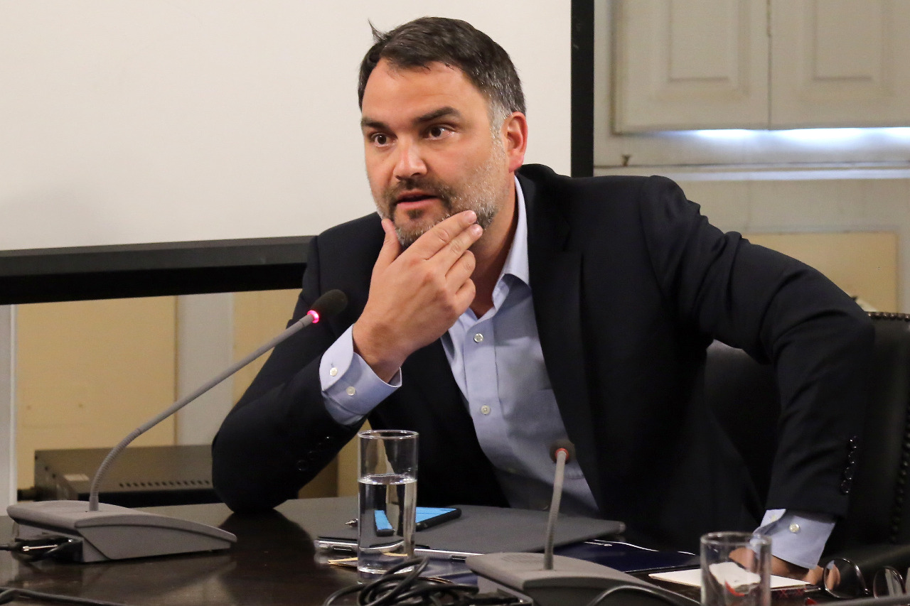 DIPUTADO MACAYA PIDE AL GOBIERNO IMPULSAR AGENDA LEGISLATIVA EN BENEFICIO DE CARABINEROS