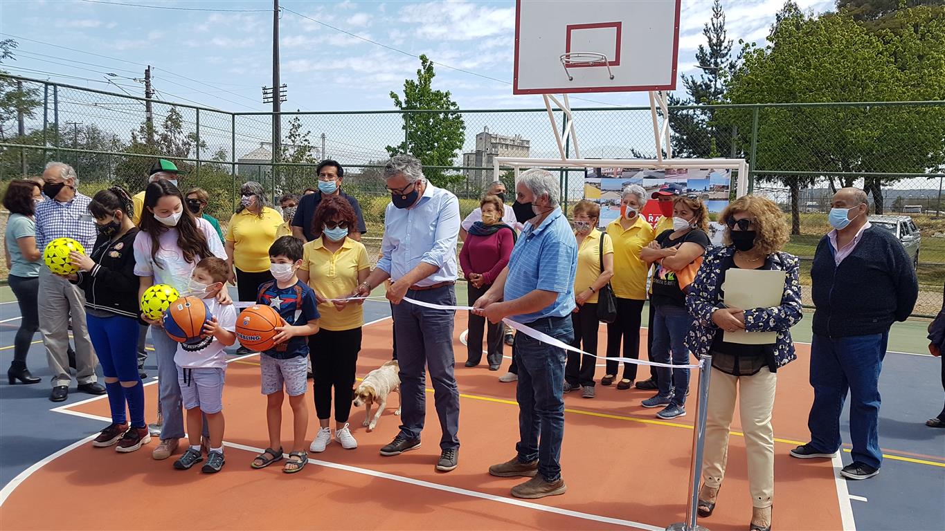 NUEVA MULTICANCHA SE INAUGURA EN POBLACIÓN SAN PEDRO 2