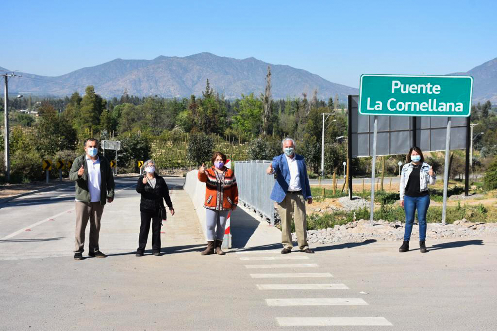 SEREMI MOP OHIGGINS Y ALCALDE DE PEUMO ENTREGAN A USO PÚBLICO NUEVO PUENTE LA CORNELLANA