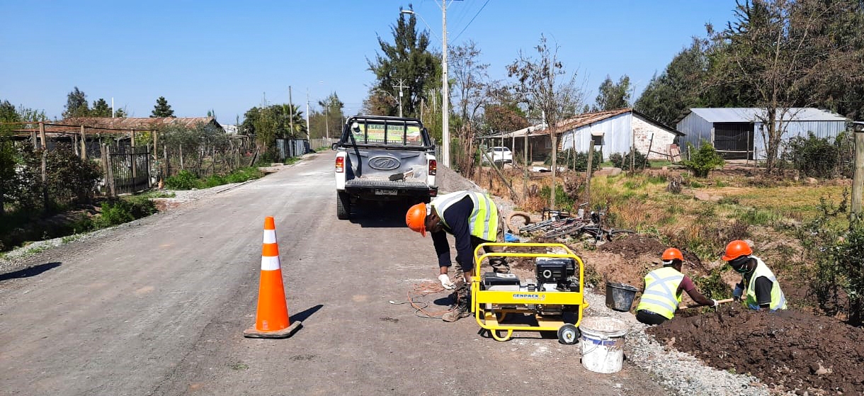 SEREMI MOP OHIGGINS INSPECCIONA AVANCE DE PAVIMENTACIÓN EN CAMINOS RURALES DE CHIMBARONGO 3