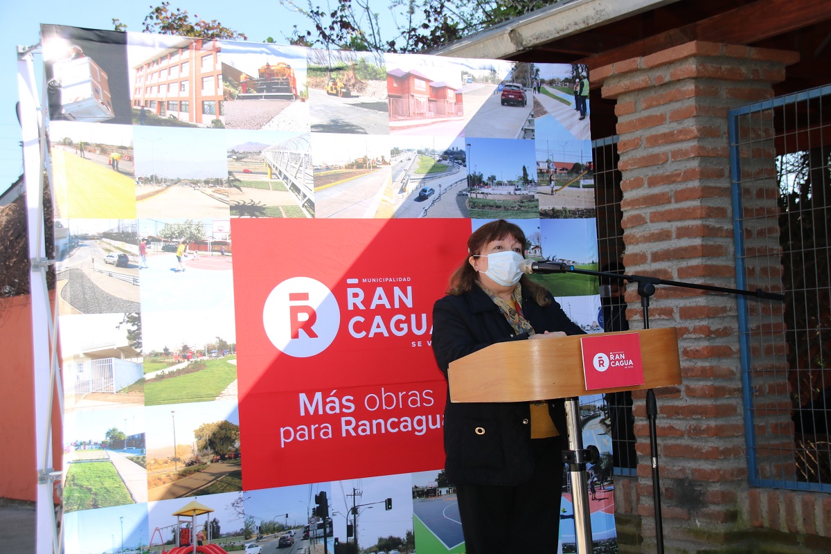 Alcalde Eduardo Soto realiza inauguración de la nueva fachada exterior en el colegio René Schneider de Cormun 4