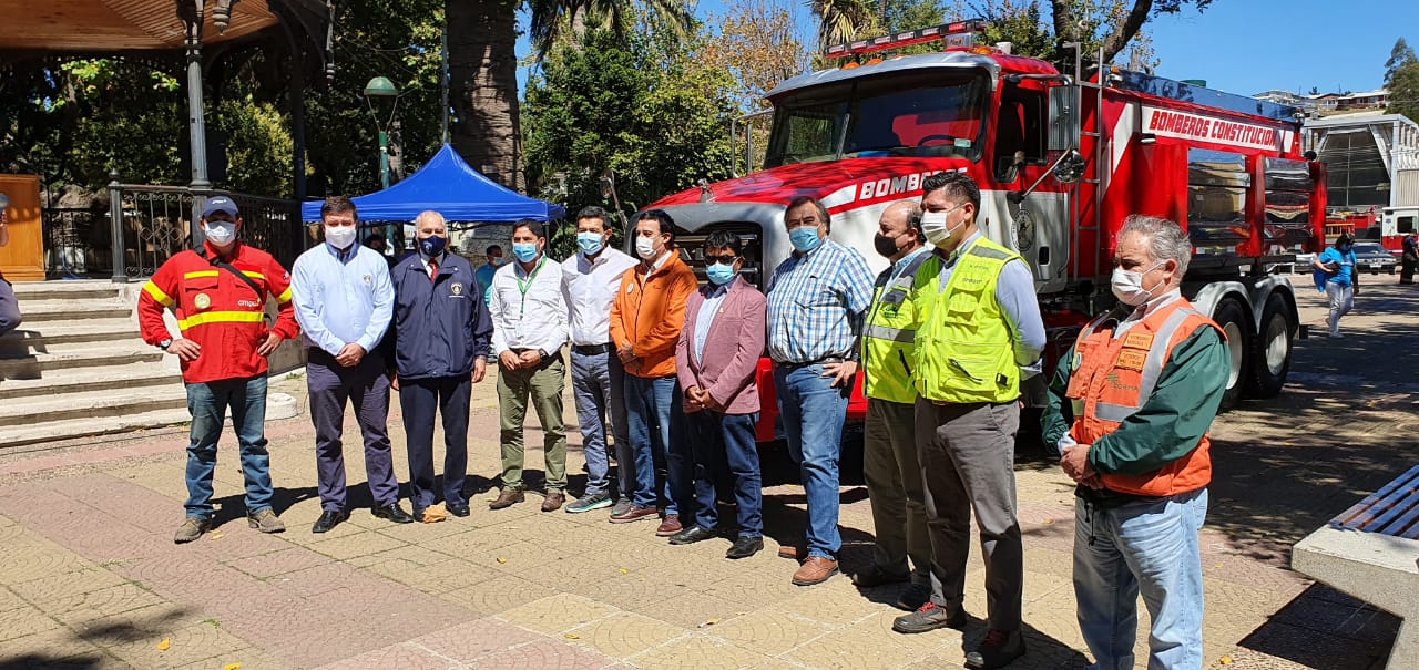 Foto 5 Recepcion vahiculo para bomberos