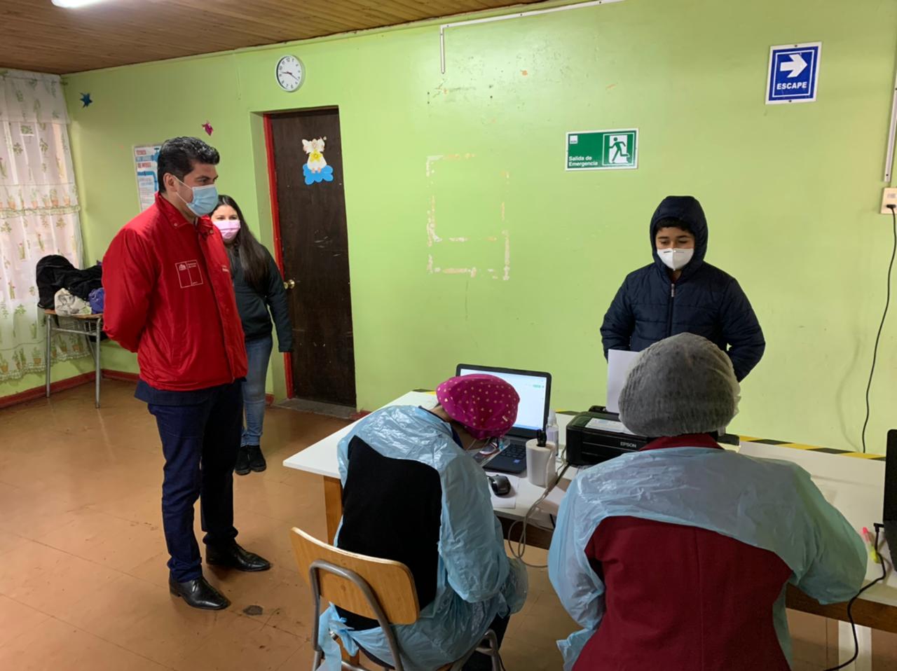 COMIENZAN OPERATIVOS DE BÚSQUEDA ACTIVA DE CASOS BAC EN COLEGIOS DE LA REGIÓN MEDIANTE NUEVO TEST DE ANTÍGENO NO INVASIVO PARA ESTUDIANTES 1