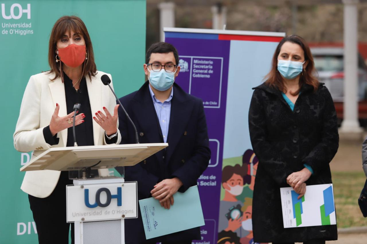 SEREMI DE GOBIERNO Y MINISTRA DE LA MUJER Y EQUIDAD DE GÉNERO DIERON EL VAMOS A PROYECTO DE FONDOS DE MEDIOS QUE ABORDA TEMÁTICA DE LA VIOLENCIA CONTRA LA MUJER 1