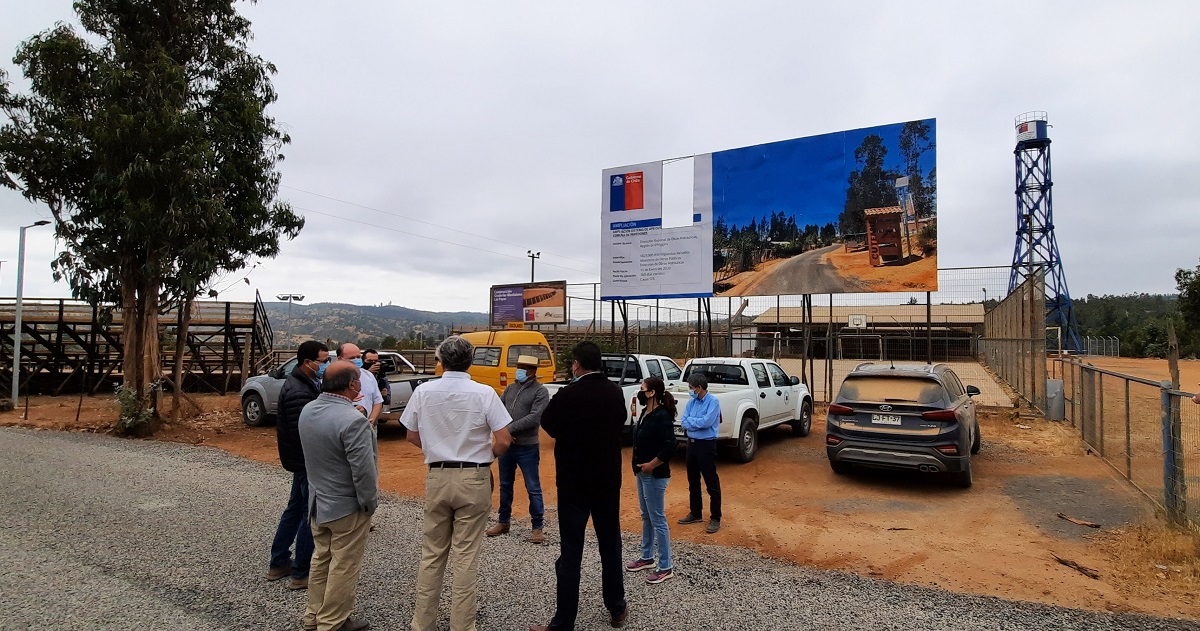 SEREMI MOP OHIGGINS INSPECCIONA EN PAREDONES OBRAS DE CONECTIVIDAD EN ZONAS RURALES APARTADAS DEL SECANO COSTERO