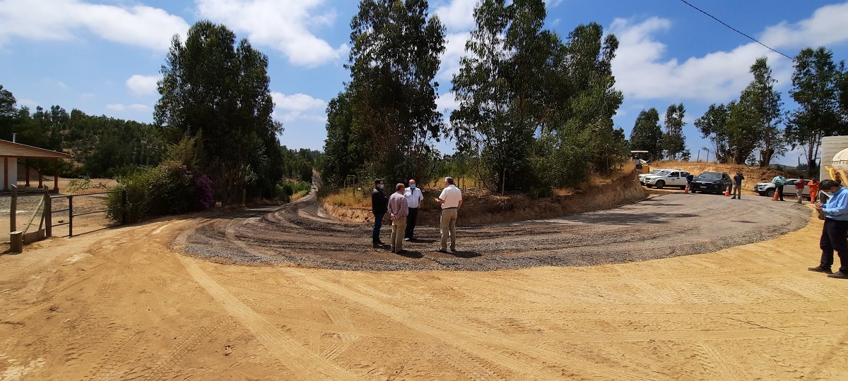 SEREMI MOP OHIGGINS INSPECCIONA EN PAREDONES OBRAS DE CONECTIVIDAD EN ZONAS RURALES APARTADAS DEL SECANO COSTERO 2