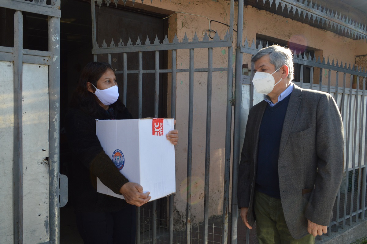 CORPORACIÓN PRO OHIGGINS CANALIZA DONACIÓN DE CAJAS DE MERCADERÍA A LA FUNDACIÓN CARITAS PARA APOYAR A FAMILIAS VULNERABLES DE LA REGIÓN DE OHIGGINS