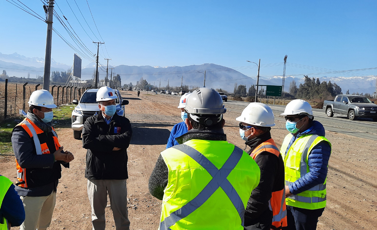 MOP OHIGGINS HIZO ENTREGA DE TERRENO A EMPRESA QUE EJECUTARÁ AMPLIACIÓN DOBLE VÍA CARRETERA EL COBRE 2