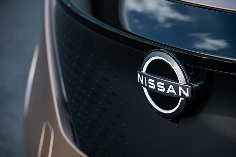 Nissan 6