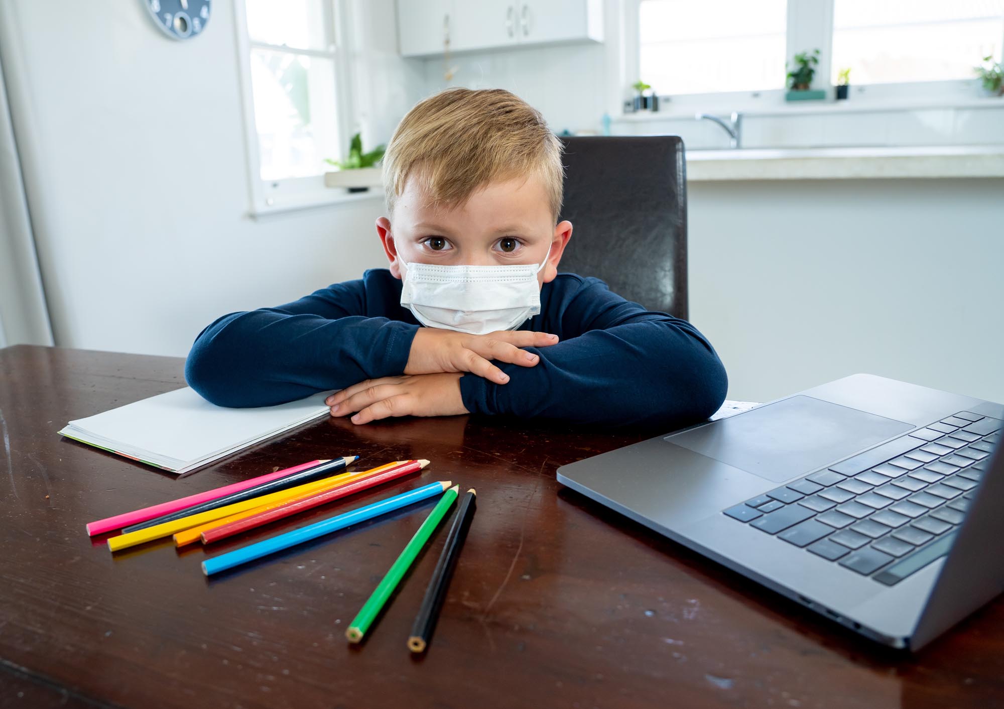 Cómo lograr que los niños presten atención en las clases online