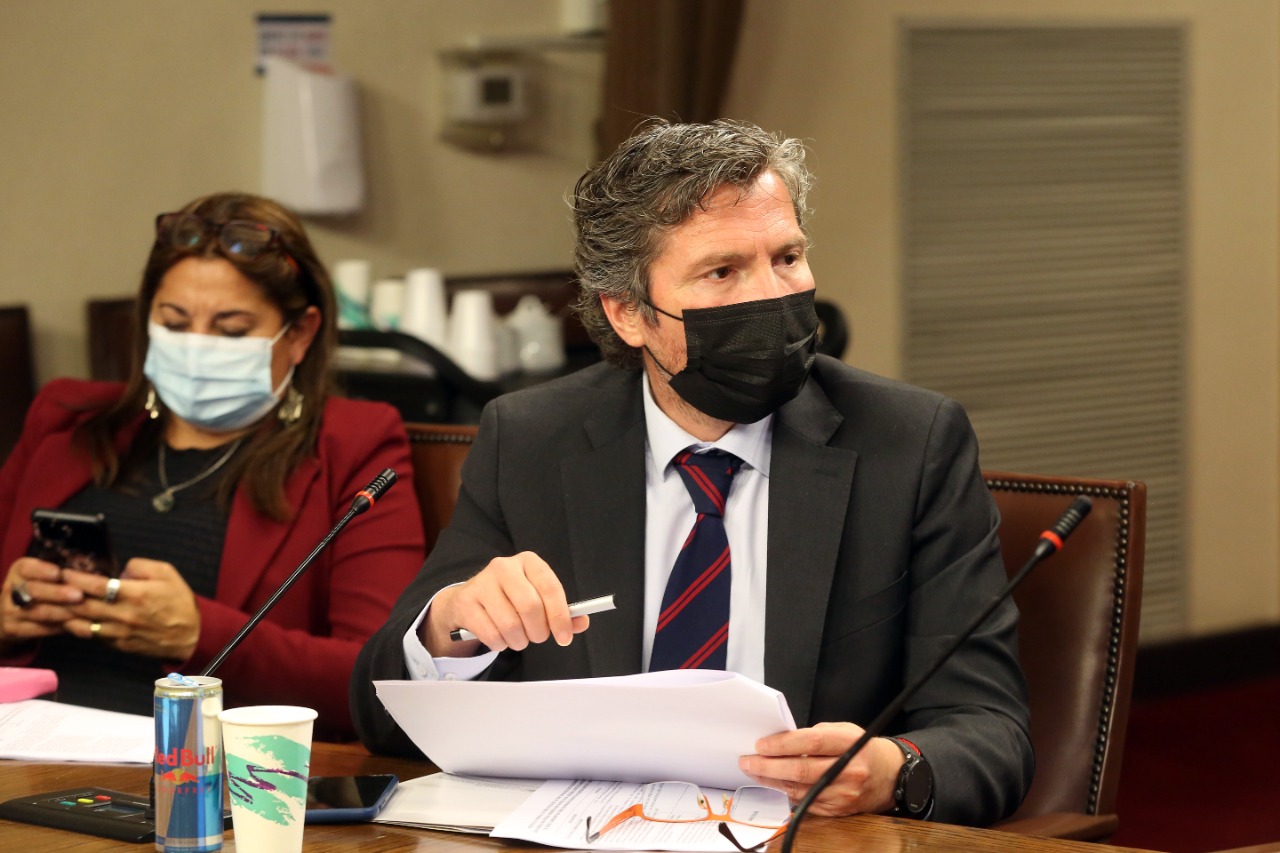 DIPUTADO EDUARDO CORNEJO SOLICITA AL GOBIERNO AVANZAR CON MÁXIMA URGENCIA EN PROGRAMAS QUE ABORDEN LA VIOLENCIA AL INTERIOR DE LOS COLEGIOS 1