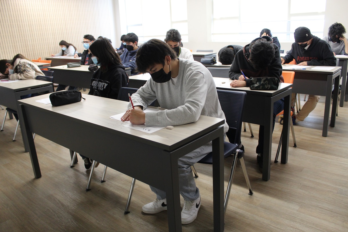 UOH CONSOLIDA SU PRESENCIA COMO SEDE EN CAMPEONATO ESCOLAR DE MATEMÁTICAS IMG 9353