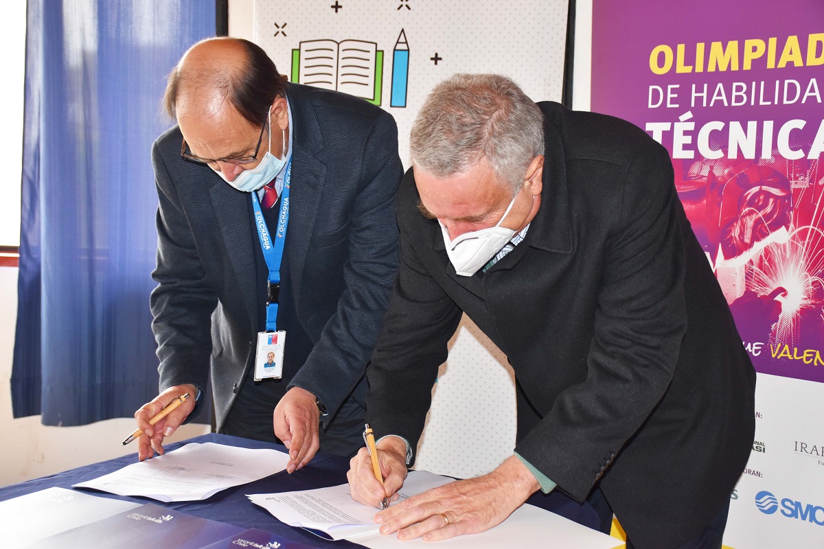 SLEP Colchagua y WorldSkills Chile firman convenio de colaboración para potenciar la Educación Técnico Profesional