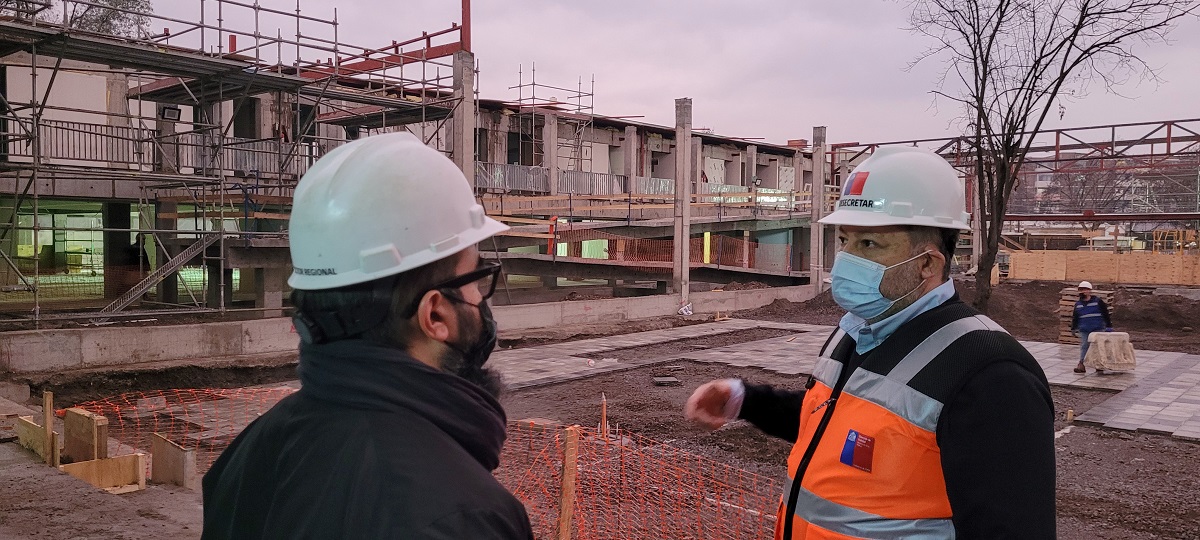 SUBSECRETARIO DE OBRAS PÚBLICAS VISITÓ EMBLEMÁTICAS OBRAS DE EDIFICACIÓN E INFRAESTRUCTURA PÚBLICA DURANTE SU VISITA A LA REGIÓN4 Obras Liceo Industrial de San Fernando