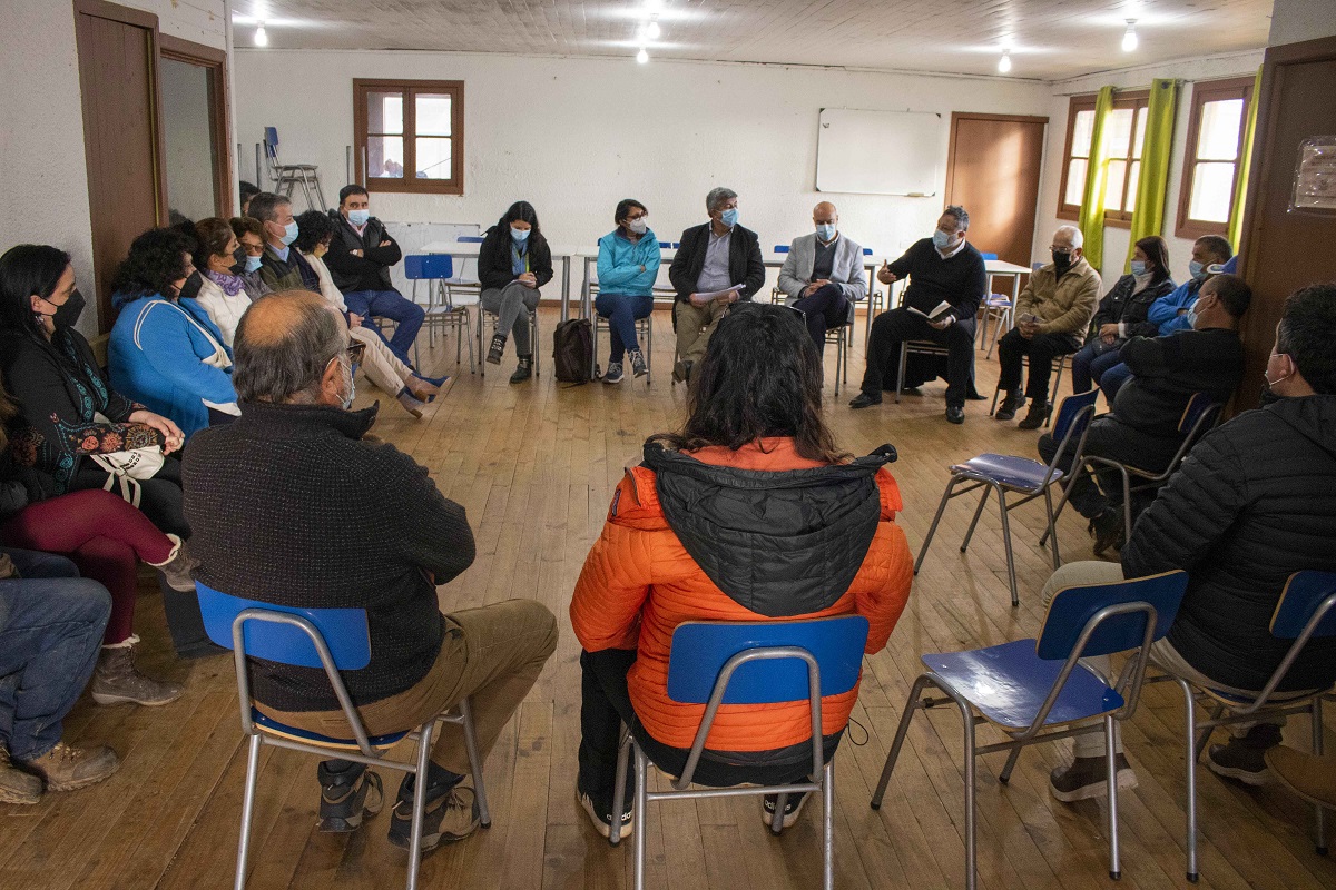 SUBSECRETARIO DE OBRAS PÚBLICAS VISITÓ EMBLEMÁTICAS OBRAS DE EDIFICACIÓN E INFRAESTRUCTURA PÚBLICA DURANTE SU VISITA A LA REGIÓN 6. Comunidad Cáhuil Pichilemu