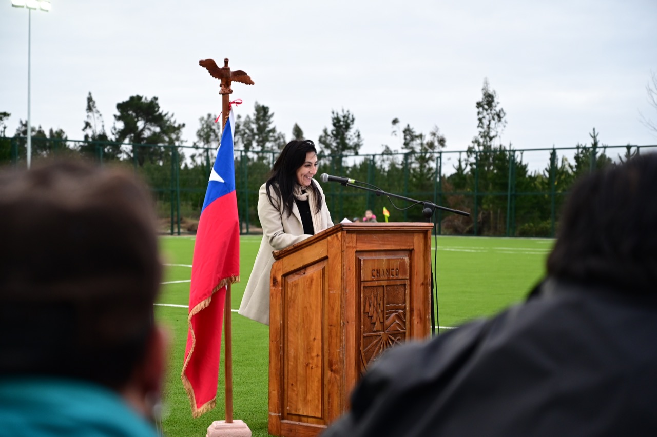 EL MAULE GOBERNADORA REGIONAL INAUGURÓ ESTADIO PAHUIL DE CHANCO 3