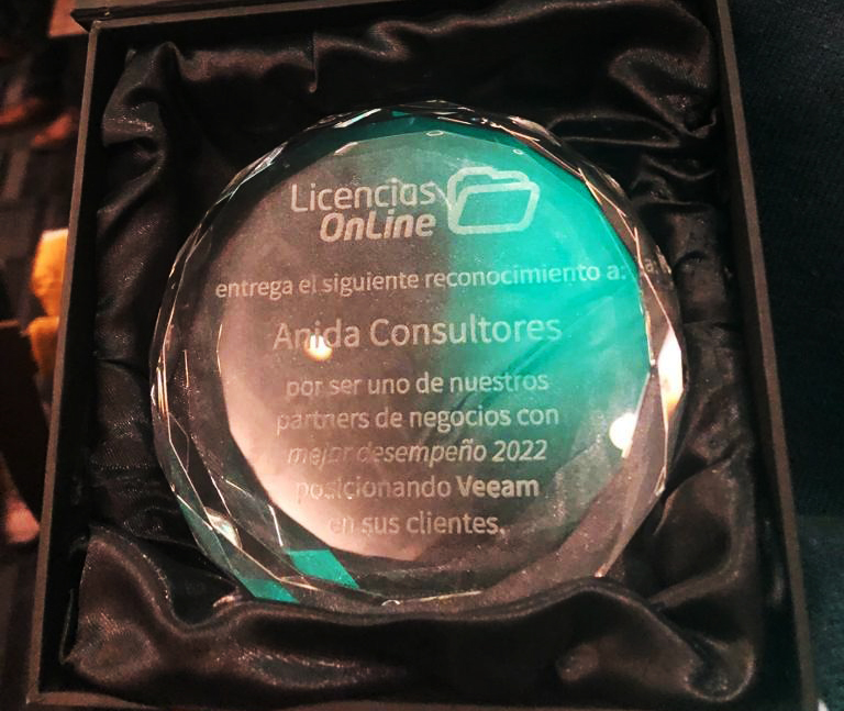 ANIDA LATAM RECIBE PREMIO DE LICENCIAS ONLINE POR POSICIONAMIENTO DE VEEAM