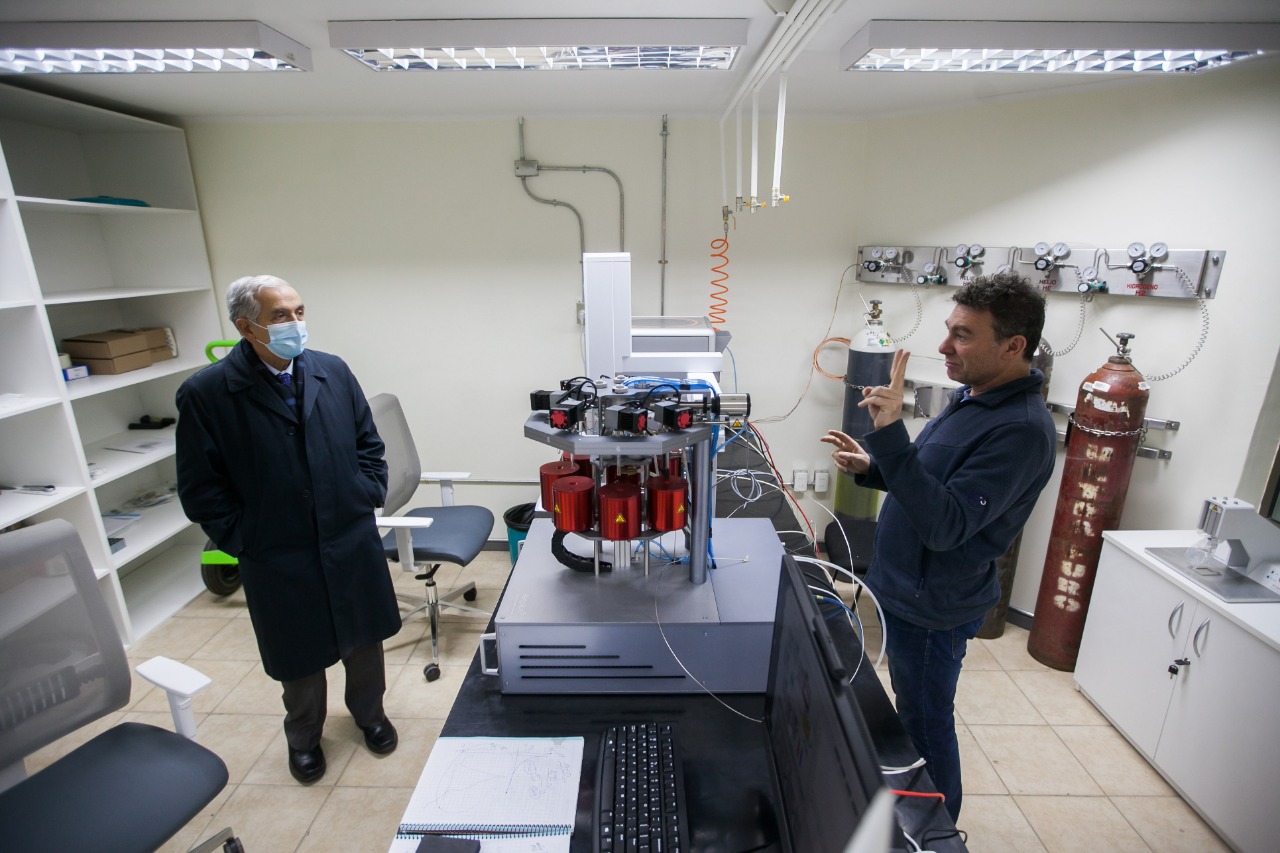 Universidad de Magallanes implementa primer Laboratorio de Geocronología de Chile y Sudamérica 2