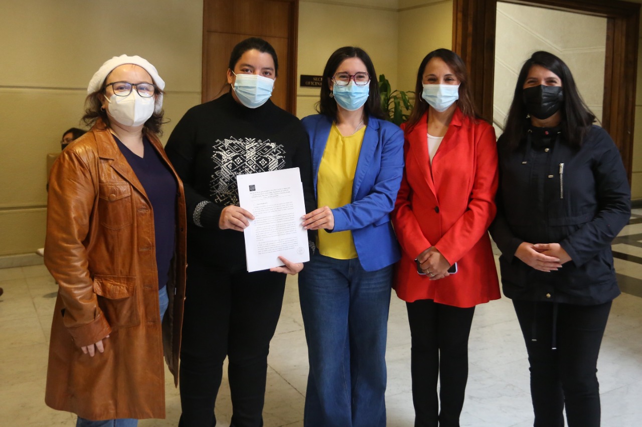 ARLAMENTARIAS DE OHIGGINS PRESENTAN PROYECTO PARA QUE FORMALIZADOS POR VIOLENCIA EN EL POLOLEO TAMBIÉN USEN TOBILLERAS ELECTRÓNICAS 2