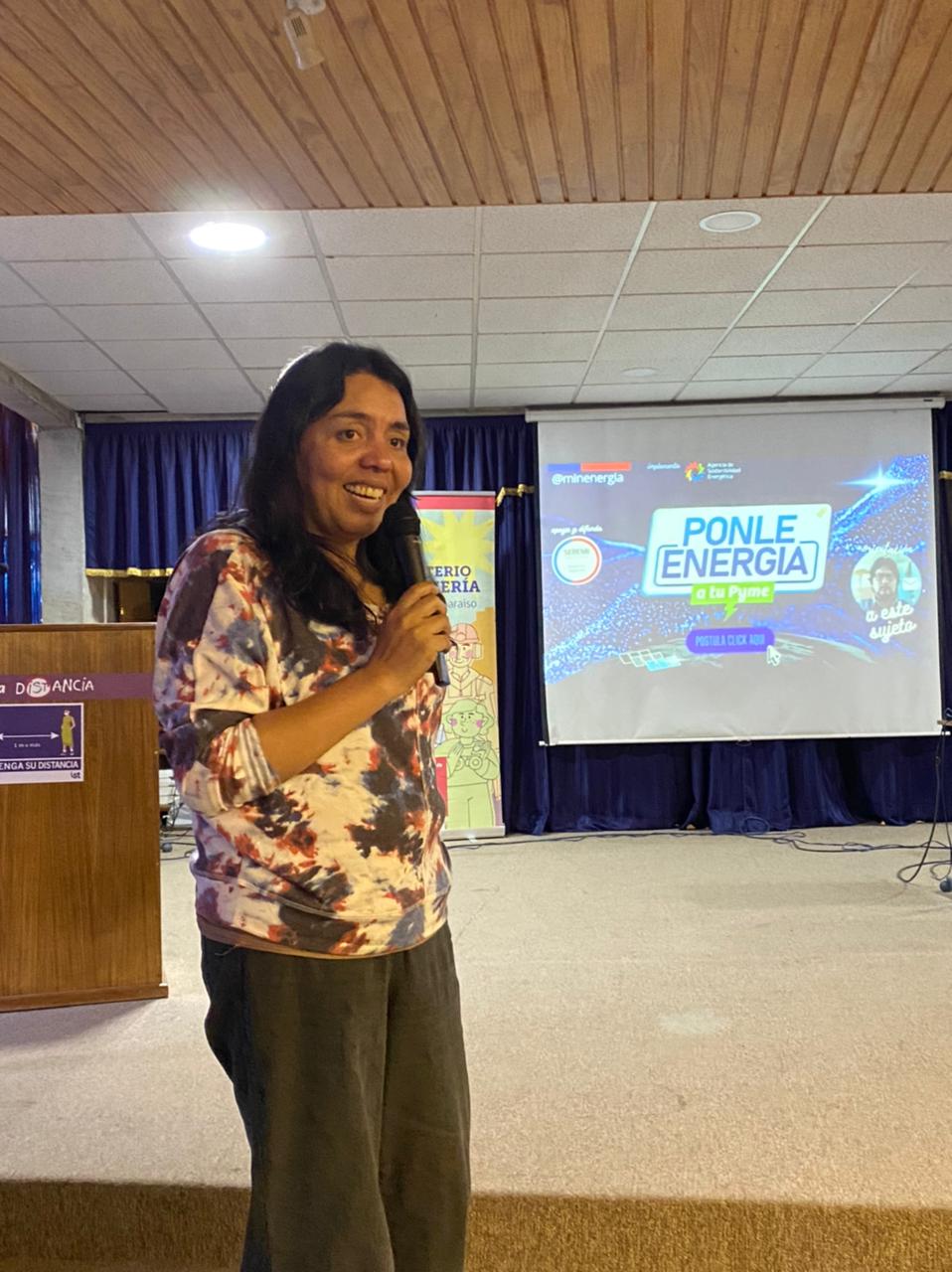 COMUNIDADES MINERAS PARTICIPAN LA CONSTITUCIÓN DE LA PRIMERA MESA DE TRABAJO DEL MINISTERIO PARA DIALOGAR SOBRE SUS NECESIDADES Y OPORTUNIDADES Seremi Bárbara Gavia