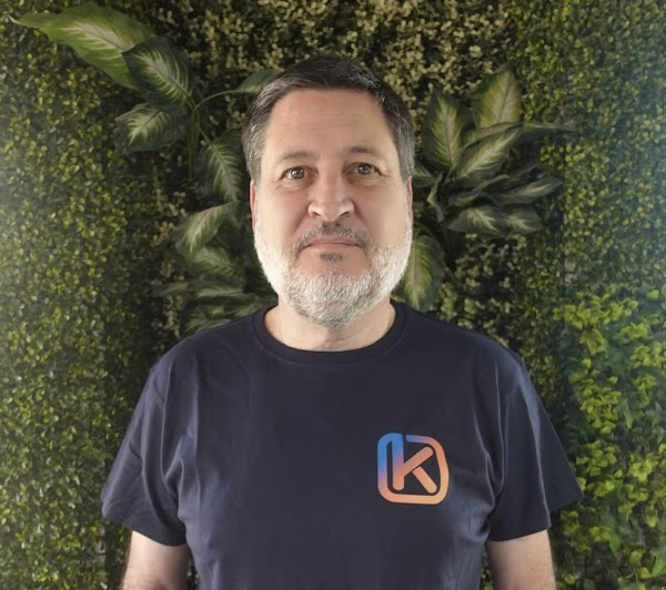 KLOG.CO PRESENTA A SU NUEVO GERENTE DE EXPORTACIONES PABLO NOVOA