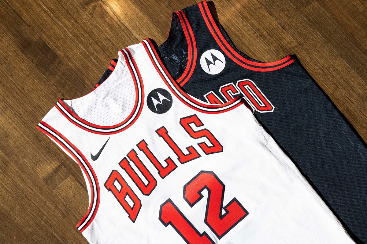 HELLOBULLS MOTOROLA Y CHICAGO BULLS ANUNCIAN EL PARTNERSHIP OFICIAL EN SUS CAMISETAS 2