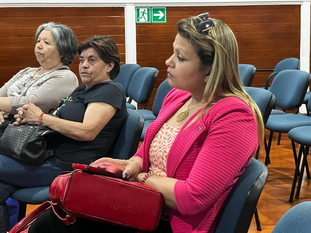 DIÁLOGO PARTICIPATIVO CHILE IGUALITARIO REÚNE A DIRIGENTAS SOCIALES PARA DISCUTIR PROBLEMÁTICAS DE GÉNERO