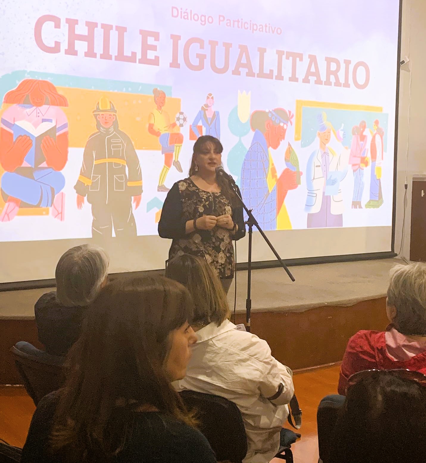DIÁLOGO PARTICIPATIVO CHILE IGUALITARIO REÚNE A DIRIGENTAS SOCIALES PARA DISCUTIR PROBLEMÁTICAS DE GÉNERO 4