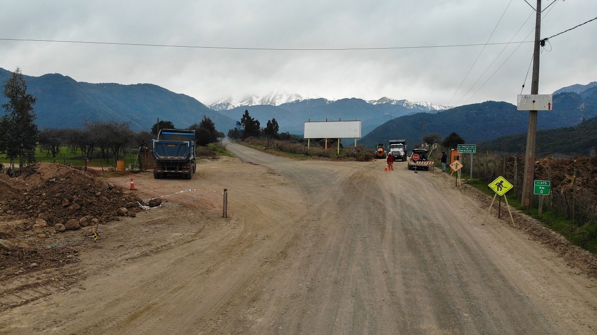 SEREMI MOP OHIGGINS INFORMA A JUNTA DE VECINOS DE LAS PEÑAS AVANCE DE TRABAJOS DE PAVIMENTACIÓN DE LA RUTA I 45 ETAPA II 4
