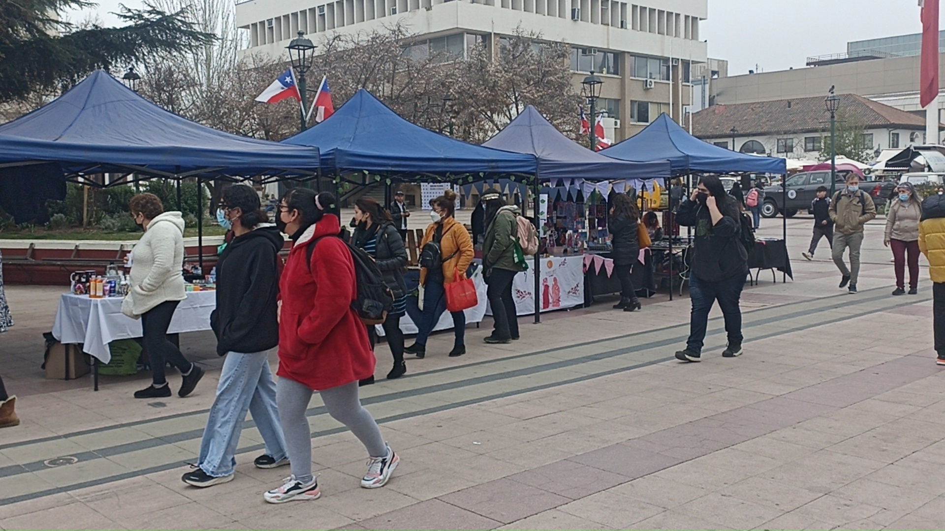 INJUV FINALIZA EL MES DE LA JUVENTUD CON FERIA DE EMPRENDEDORES 2