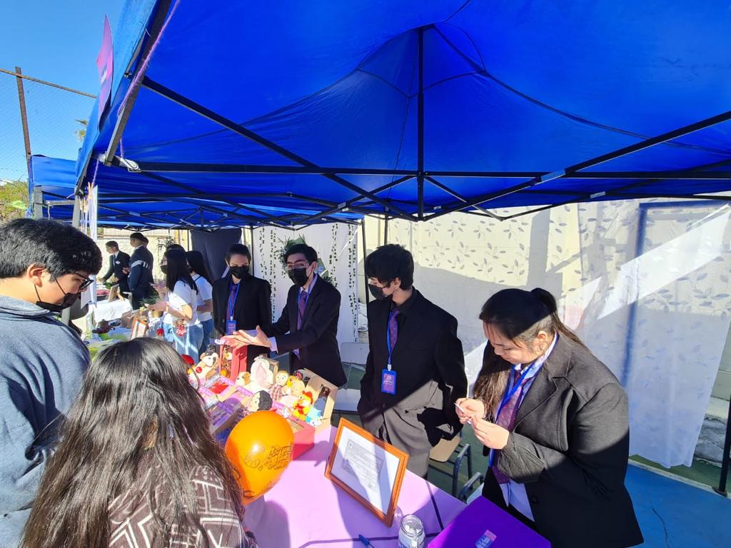ESTUDIANTES REALIZARON FERIA DE INNOVACIÓN Y DESARROLLO EN COLEGIO TECNOLÓGICO PULMAHUE DE RANCAGUA Estudiantes realizaron Feria de Innovación y Desarrollo2