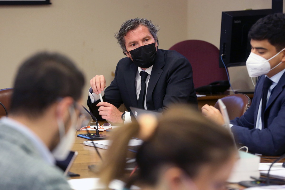DIPUTADO CORNEJO CRITICA LENTITUD EN ENTREGA DE AYUDAS ECONÓMICAS A PRODUCTORES DE FRUTILLAS DE OHIGGINS AFECTADOS POR PLAGA
