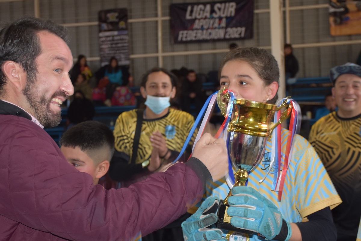 UNIÓN OHIGGINS SE CONSAGRA COMO UNO DE LOS MEJORES EQUIPOS DE LA LIGA SUR DE HOCKEY PATÍN 1