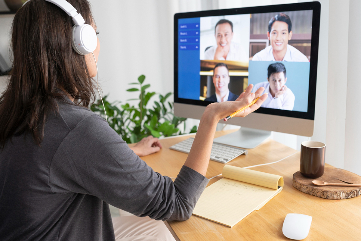 RETROCEDE EL TELETRABAJO CUÁLES SON LAS INDUSTRIAS CON LA MAYOR Y MENOR TASA DE TRABAJADORES OPERANDO BAJO ESTA MODALIDAD