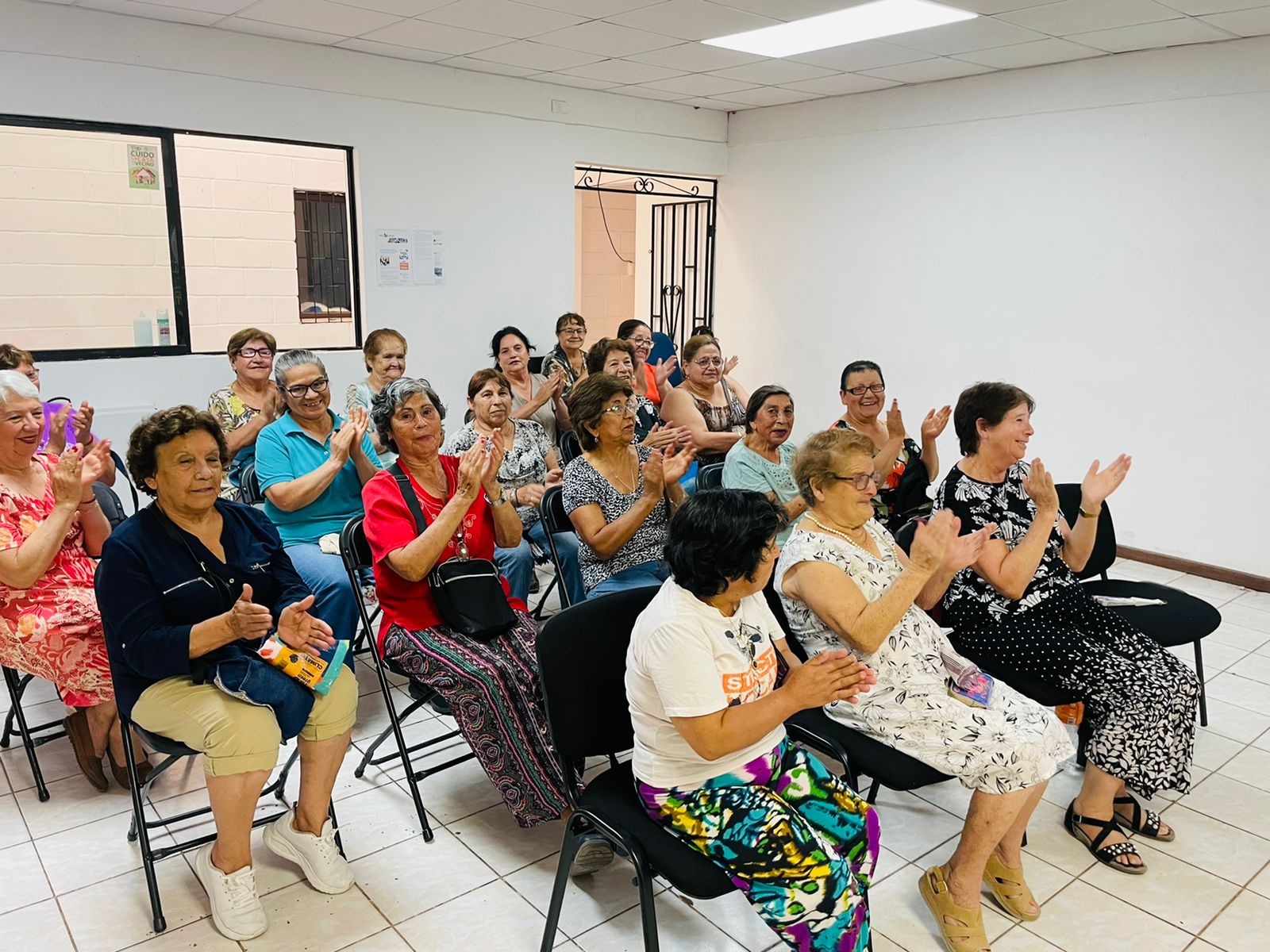 SE CONFORMÓ EL CLUB DE ADULTO MAYOR VIVA LA VIDA EN BARRIO MANUEL RODRÍGUEZ Y VILLAS COSME DE CHIMBARONGO 3