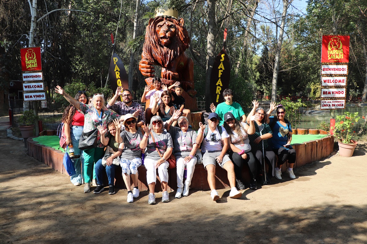 PACIENTES ONCOLÓGICOS DEL HRLBO RECIBEN TERAPIA ASISTIDA EN EL PARQUE SAFARI DE RANCAGUA