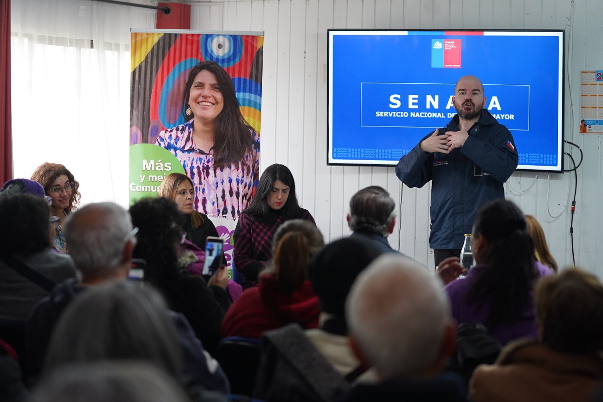 MINISTRO DE DESARROLLO SOCIAL Y FAMILIA ENCABEZÓ CONVERSATORIOS CON PERSONAS MAYORES EN SAN FERNANDO Y RANCAGUA