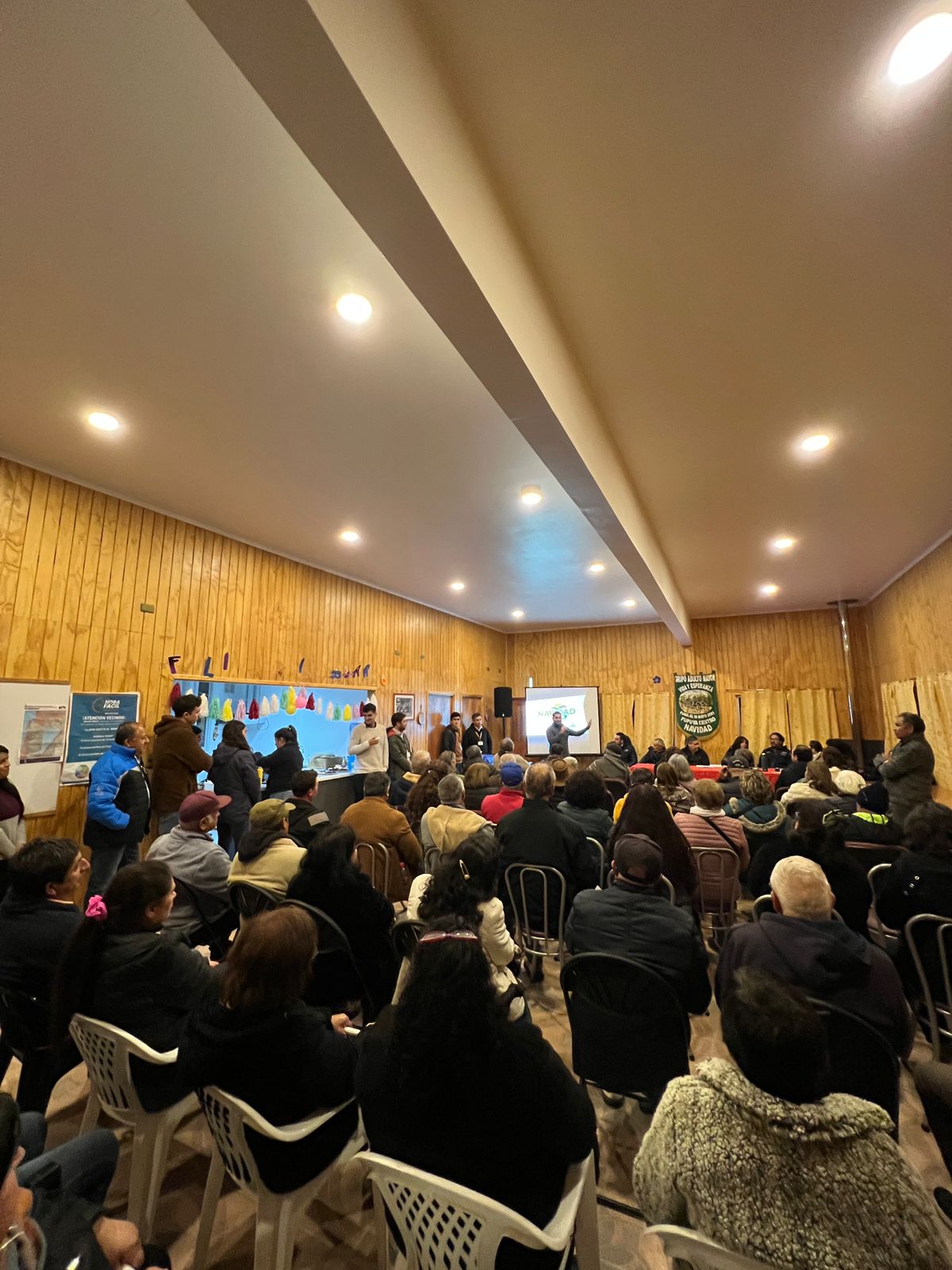 PRESIDENTE GABRIEL BORIC PRIORIZA MEGA PROYECTO DE MEJORAMIENTO Y AMPLIACIÓN DE SERVICIO AGUA POTABLE RURAL EN PUPUYA NAVIDAD Reunión comunidad mega proyecto SSR Pupuya