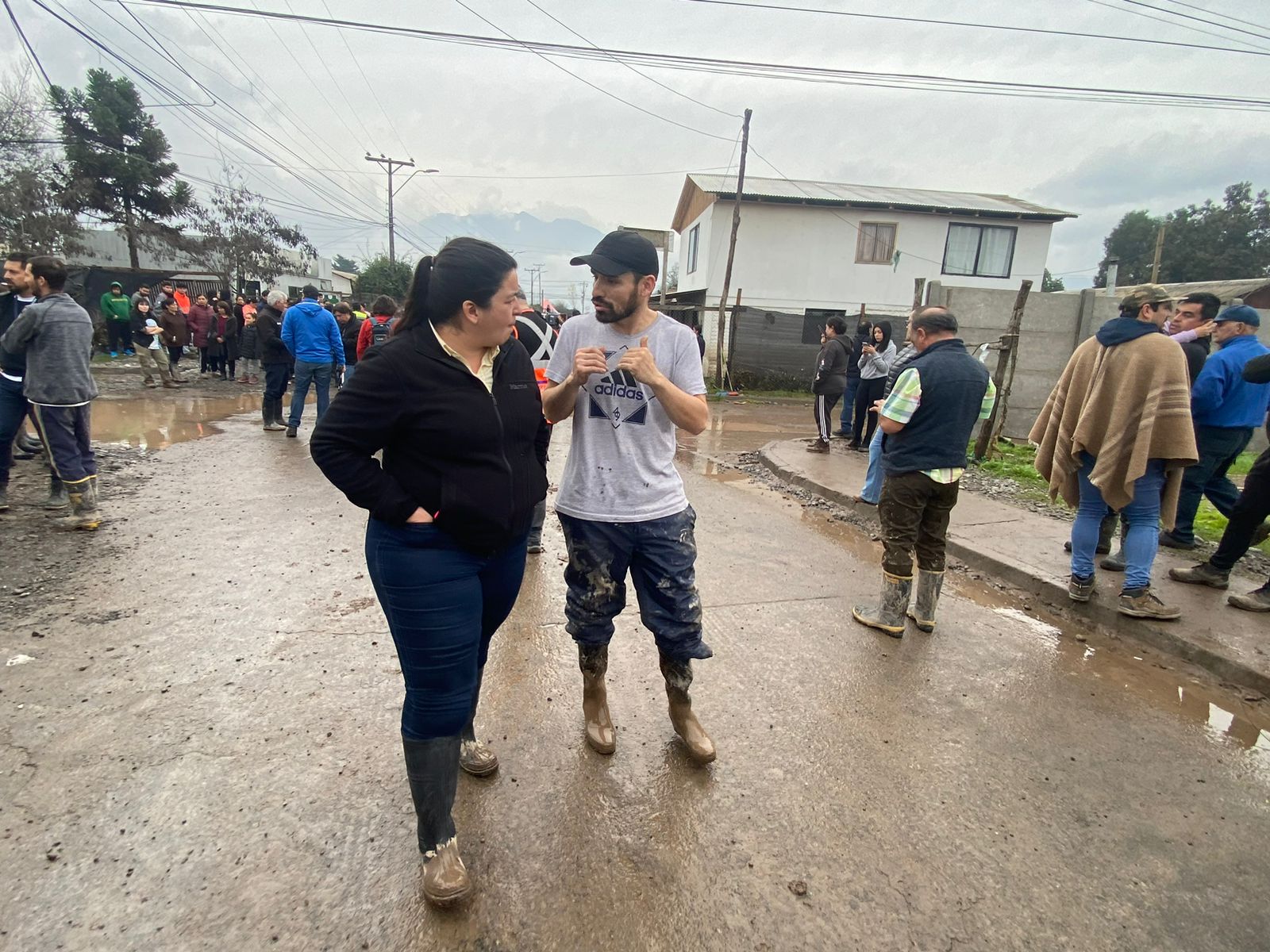 DIPUTADOS CORNEJO Y ROMERO PROPONEN FONDO DE US 500 MILLONES PARA LA RECONSTRUCCIÓN PIDEN REASIGNAR RECURSOS SUSPENDER PROGRAMAS Y UTILIZAR INGRESOS DEL LITIO 3