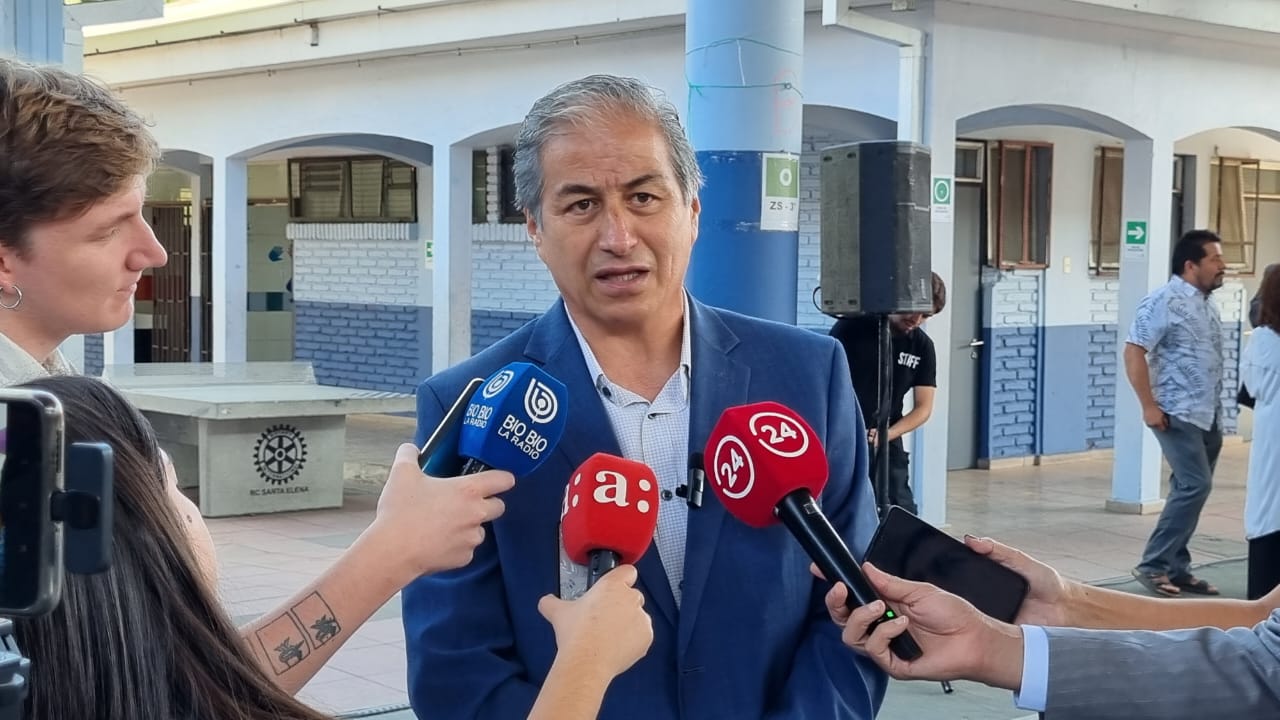 COLEGIO DE PROFESORAS Y PROFESORES RM SEÑALA QUE LE PARECEN JUSTAS LAS DEMANDAS ESTUDIANTILES 1