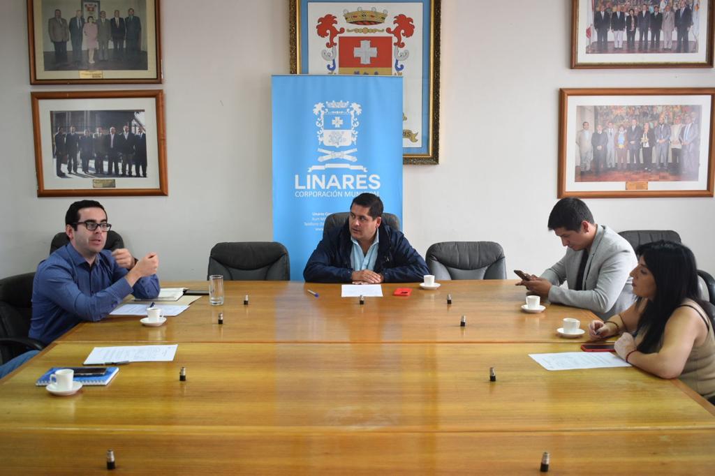 GOBERNADORA REGIONAL REITERA SU COMPROMISO PARA SEGUIR APOYANDO A LA COMUNA DE LINARES 2