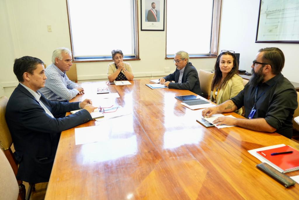 GOBERNADOR REGIONAL SE REUNIÓ CON AUTORIDADES NACIONALES PARA TRATAR TEMAS DE INTERÉS REGIONAL 1