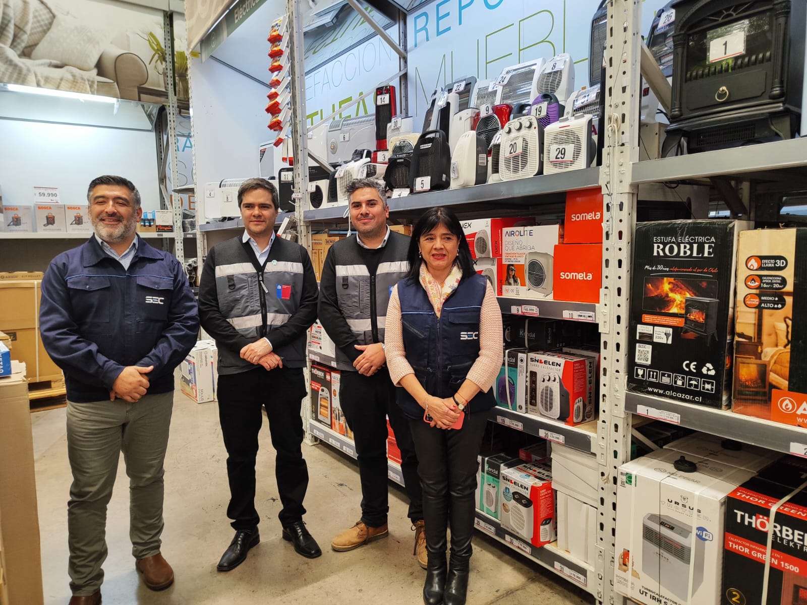 SUBSECRETARIO DE ENERGÍA Y SUPERINTENDENTA SEC LLAMAN A COMPRAR Y UTILIZAR PRODUCTOS DE CALEFACCIÓN QUE ESTÉN CERTIFICADOS 2