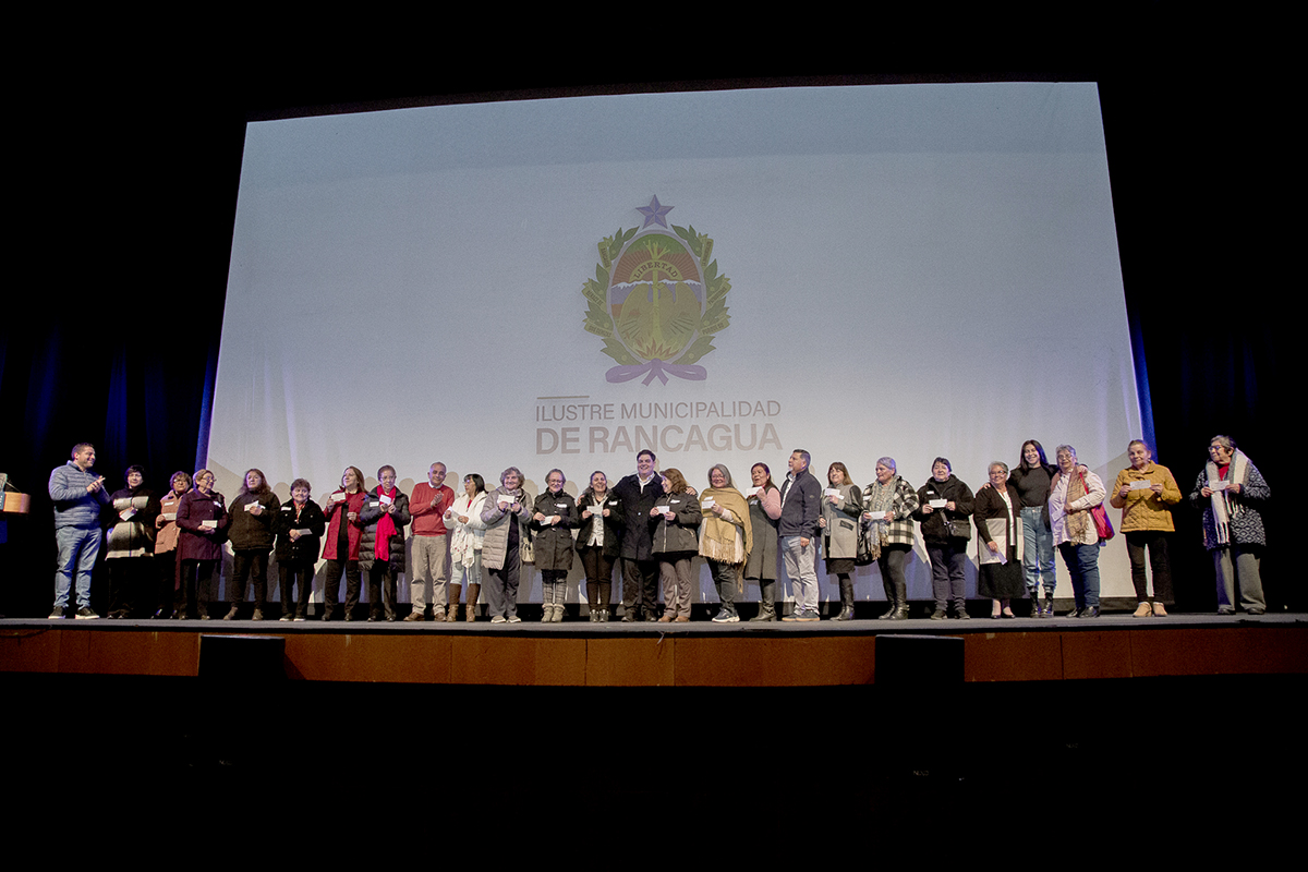 MUNICIPALIDAD DE RANCAGUA ENTREGA 126 SUBVENCIONES IGUALITARIAS A CENTROS DE MADRES Y TALLERES LABORALES 1