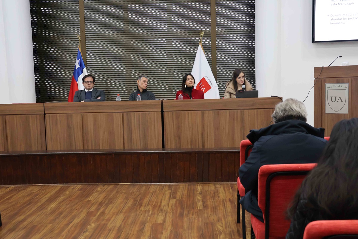 CON LA VISITA DE EXPOSITORES ITALIANOS SE DESARROLLÓ SEMINARIO INTERNACIONAL DE INTELIGENCIA ARTIFICIAL EN UNIVERSIDAD AUTÓNOMA DE CHILE EN TALCA 4