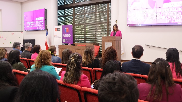 UNIVERSIDAD AUTÓNOMA CONMEMORA EL DÍA MUNDIAL DEL CÁNCER DE MAMA CON SEMINARIO PARA SOBREVIVIENTES 1