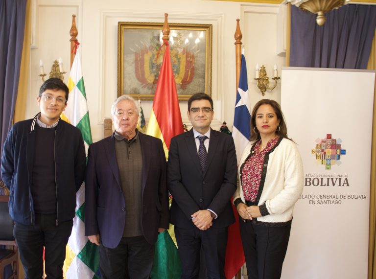 FRUTAS DE CHILE Y CÓNSUL GENERAL DE BOLIVIA BUSCAN AGILIZAR IMPLEMENTACIÓN DE VISA MERCOSUR PARA CAMPAÑA FRUTÍCOLA 2024-2025