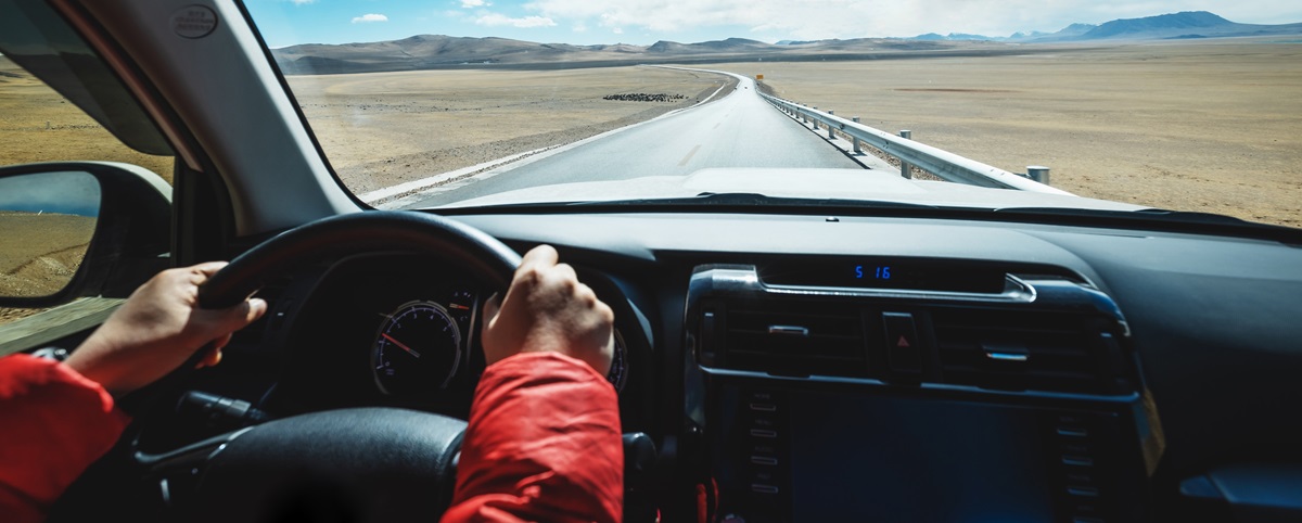 OCHO CLAVES PARA EL CUIDADO EN CARRETERAS QUE GARANTIZAN UN VIAJE SEGURO